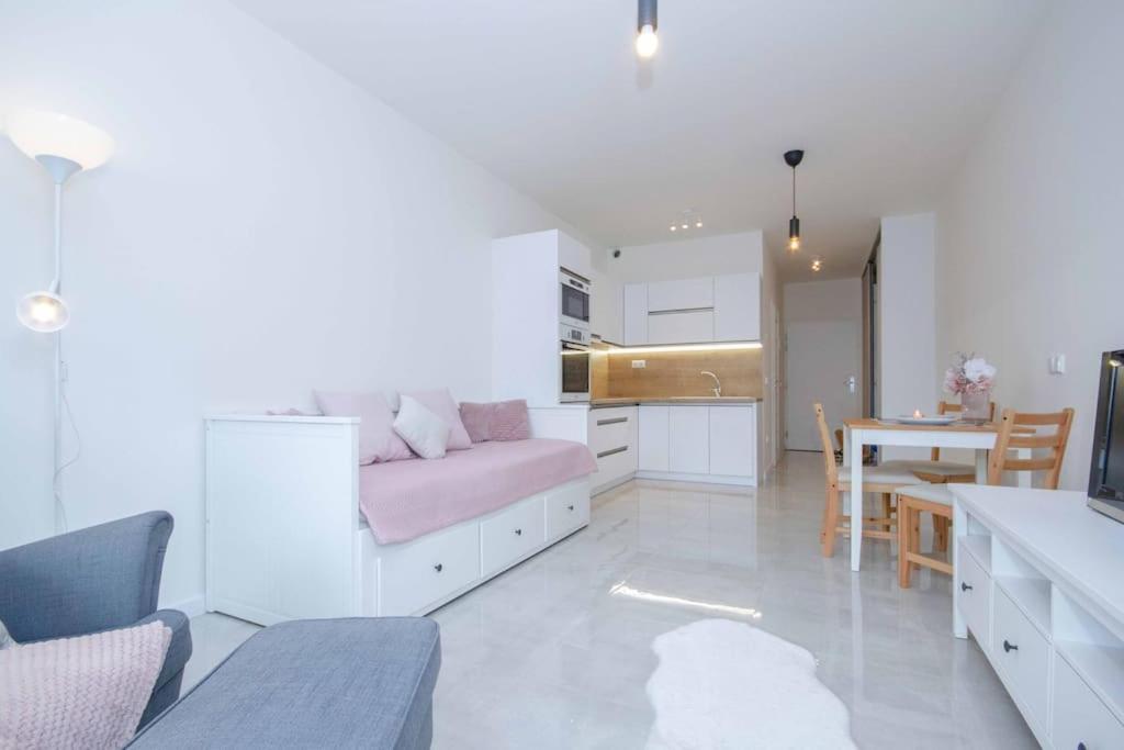Apartment In Bratislava With Free Parking المظهر الخارجي الصورة